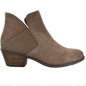 ME TOO Zoey Chelsea Style Suede Bootie